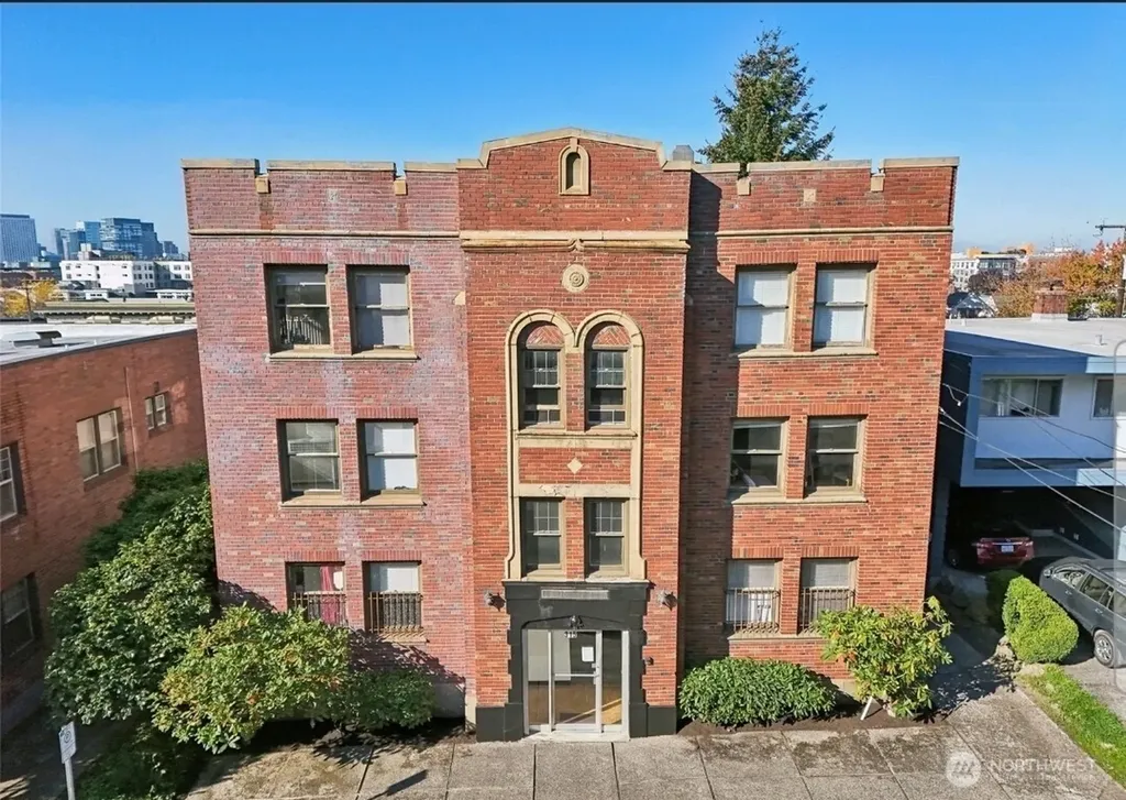 315 12th Avenue E Seattle WA 98102