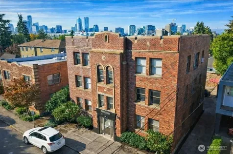 315 12th Avenue E Seattle WA 98102
