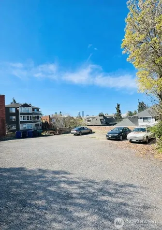 315 12th Avenue E Seattle WA 98102