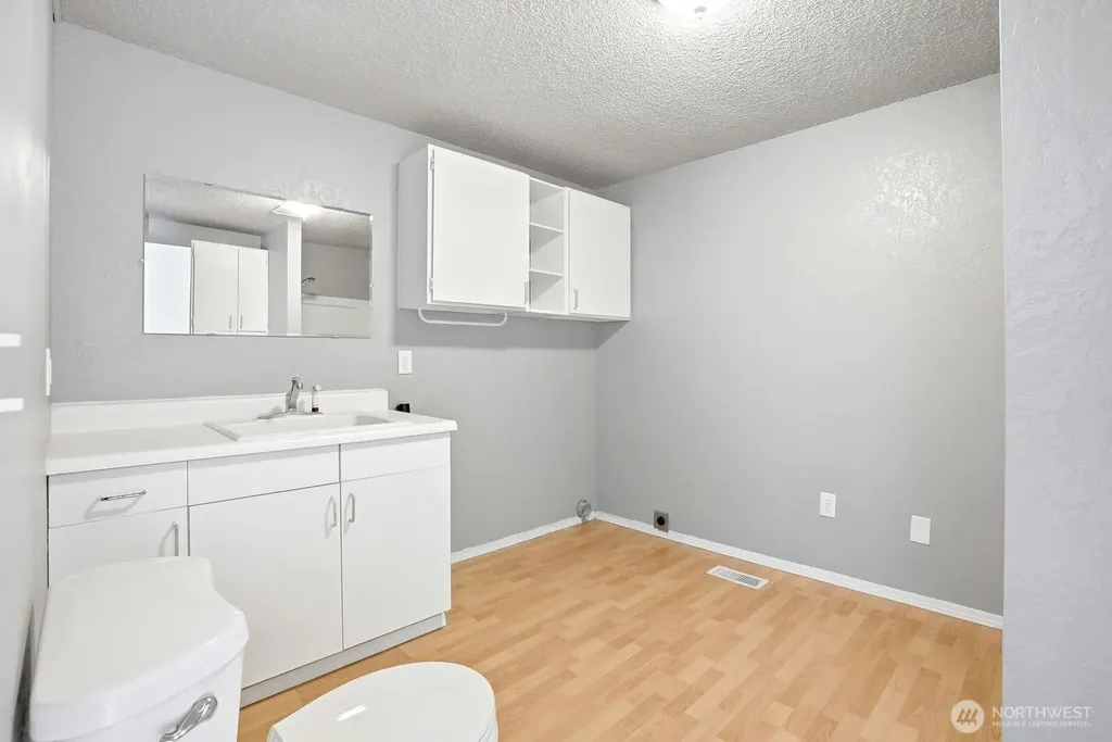 207 Palmer Drive Selah WA 98942