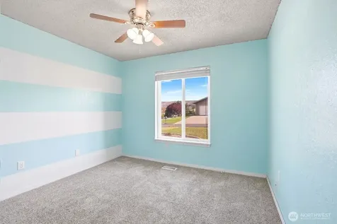 207 Palmer Drive Selah WA 98942