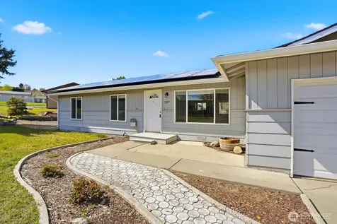 207 Palmer Drive Selah WA 98942