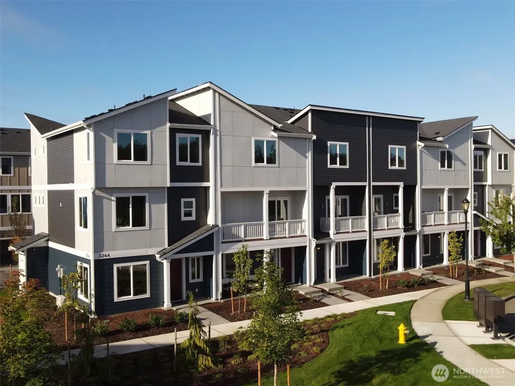 32372 Vine Avenue SE Black Diamond WA 98010