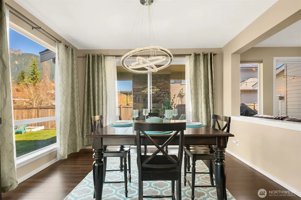 732 SE 11th Street North Bend WA 98045