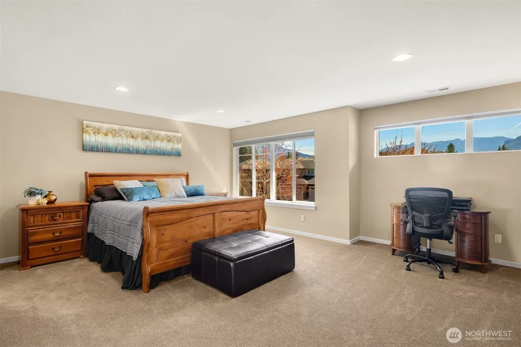 732 SE 11th Street North Bend WA 98045