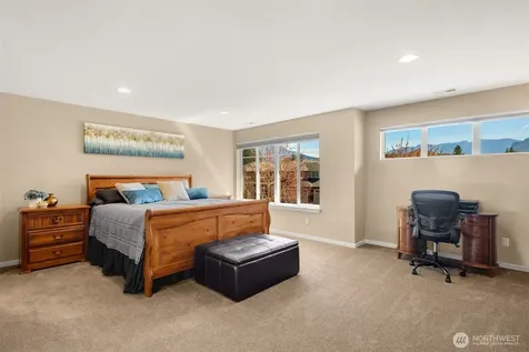 732 SE 11th Street North Bend WA 98045