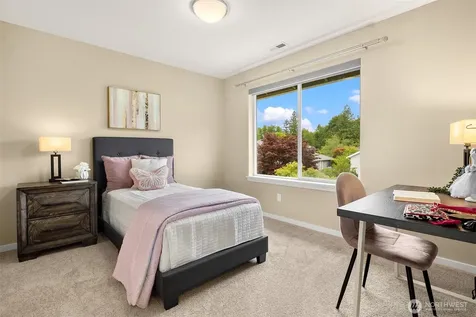 732 SE 11th Street North Bend WA 98045