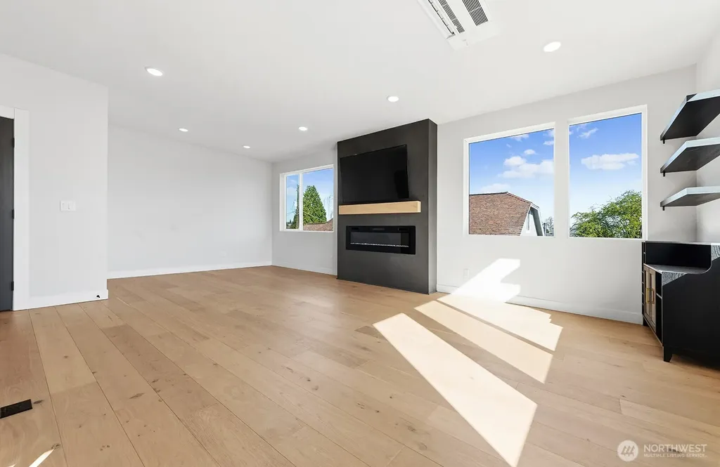 8451 18th Avenue SW Seattle WA 98106