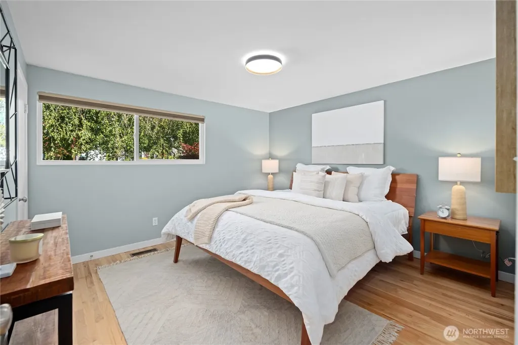 3411 77th Place SE Mercer Island WA 98040