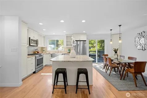 3411 77th Place SE Mercer Island WA 98040