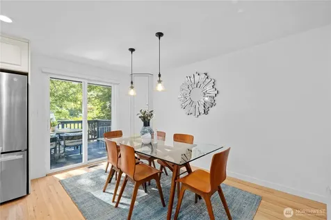 3411 77th Place SE Mercer Island WA 98040