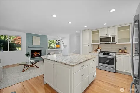 3411 77th Place SE Mercer Island WA 98040