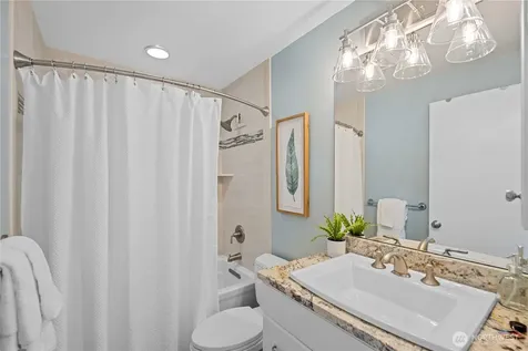 3411 77th Place SE Mercer Island WA 98040