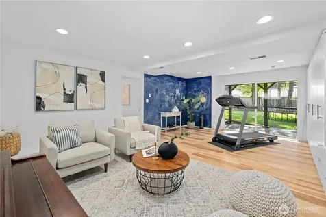 3411 77th Place SE Mercer Island WA 98040