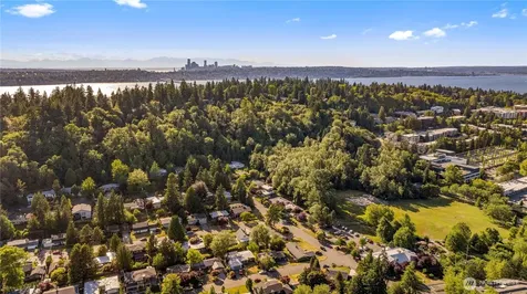 3411 77th Place SE Mercer Island WA 98040