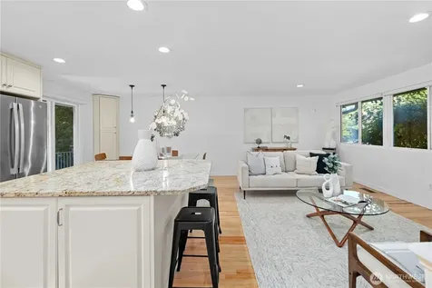 3411 77th Place SE Mercer Island WA 98040