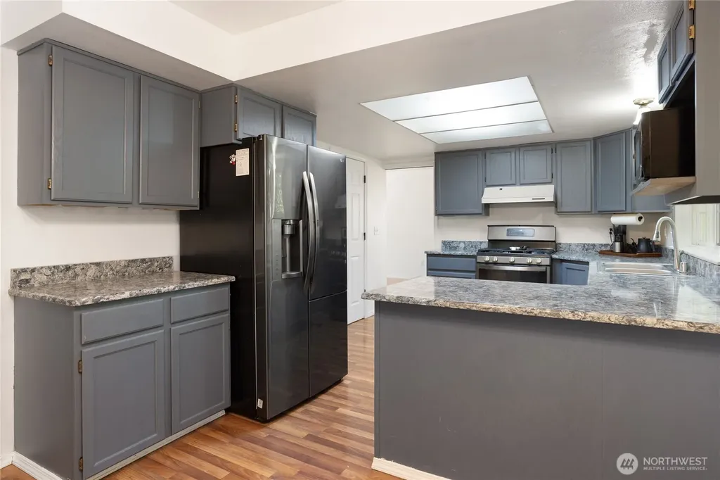 2275 Northlake Way NW Bremerton WA 98312