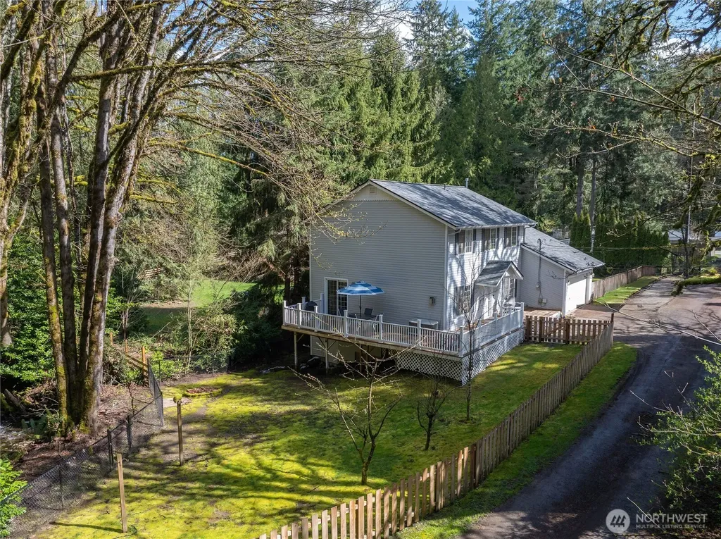 2275 Northlake Way NW Bremerton WA 98312