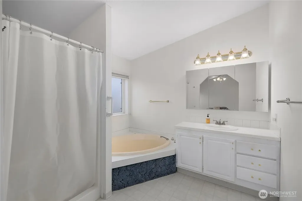 5214 Bald Eagle Lane SW Tumwater WA 98512