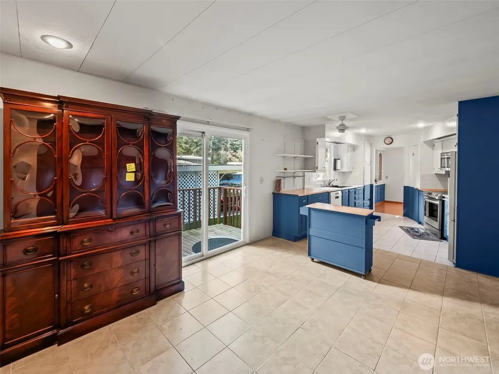 10414 Peacock Hill Avenue Gig Harbor WA 98332