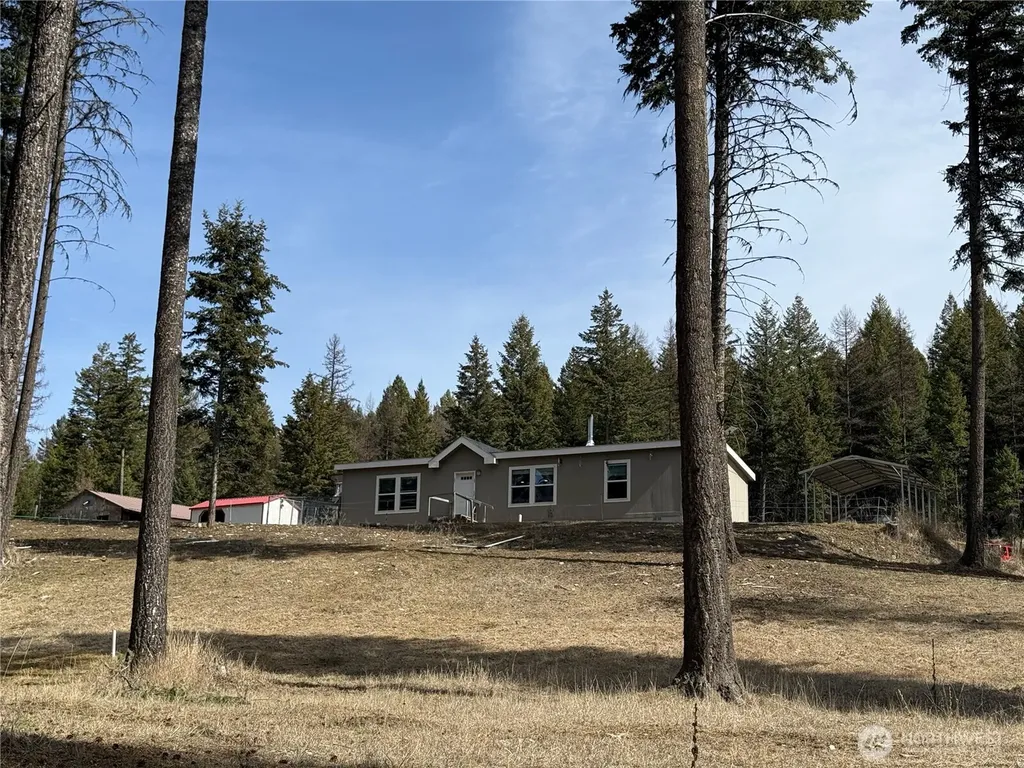 116 N Cape Labelle Road Wauconda WA 98859