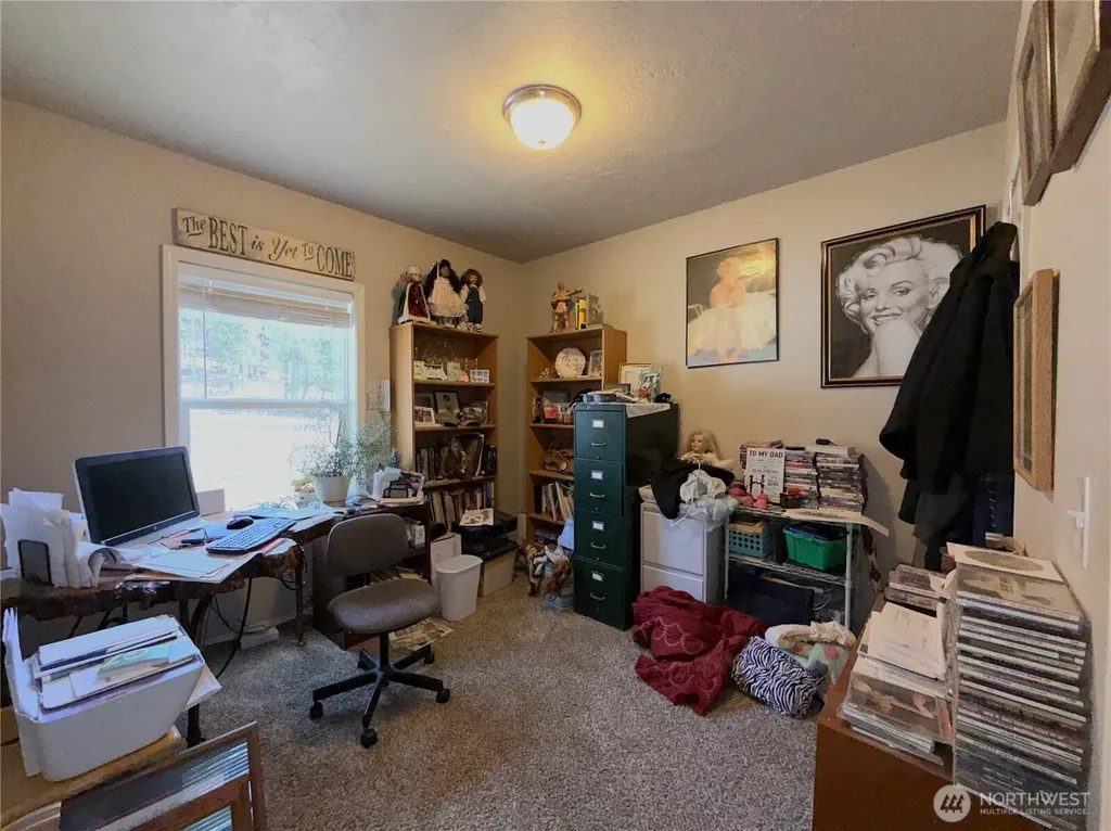 116 N Cape Labelle Road Wauconda WA 98859