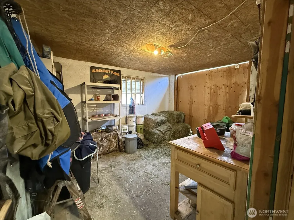 116 N Cape Labelle Road Wauconda WA 98859