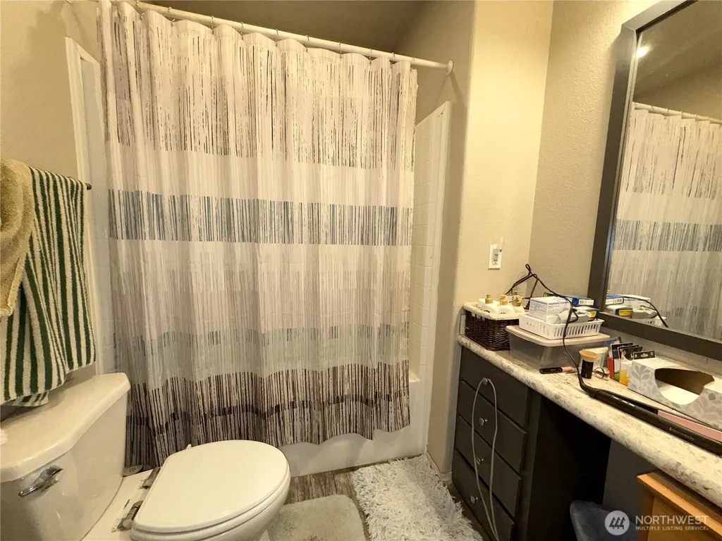 116 N Cape Labelle Road Wauconda WA 98859