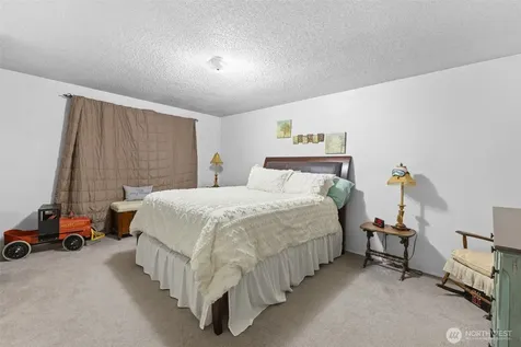 14209 107th Avenue Ct E Puyallup WA 98374