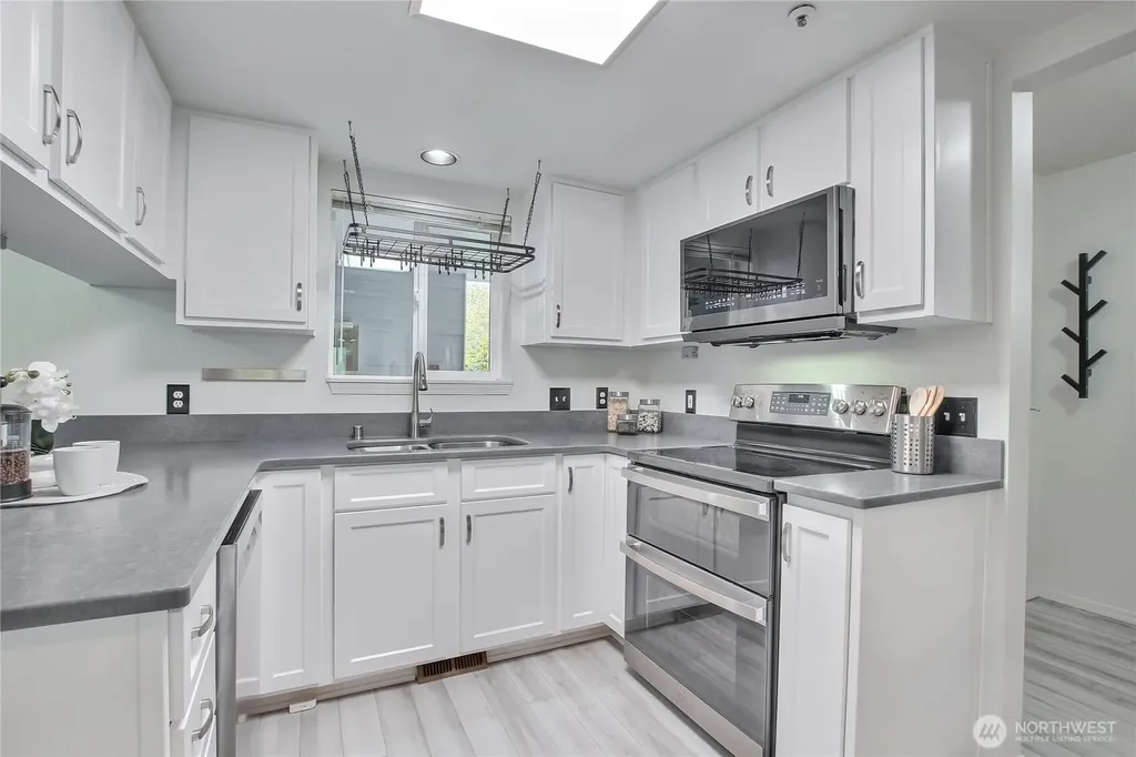 4081 224th Lane SE Issaquah WA 98029