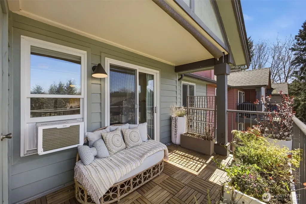 13209 Newcastle Way Newcastle WA 98059