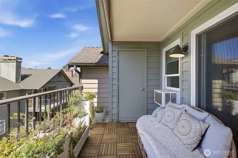 13209 Newcastle Way Newcastle WA 98059