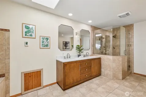 19034 364th Avenue SE Maple Valley WA 98038