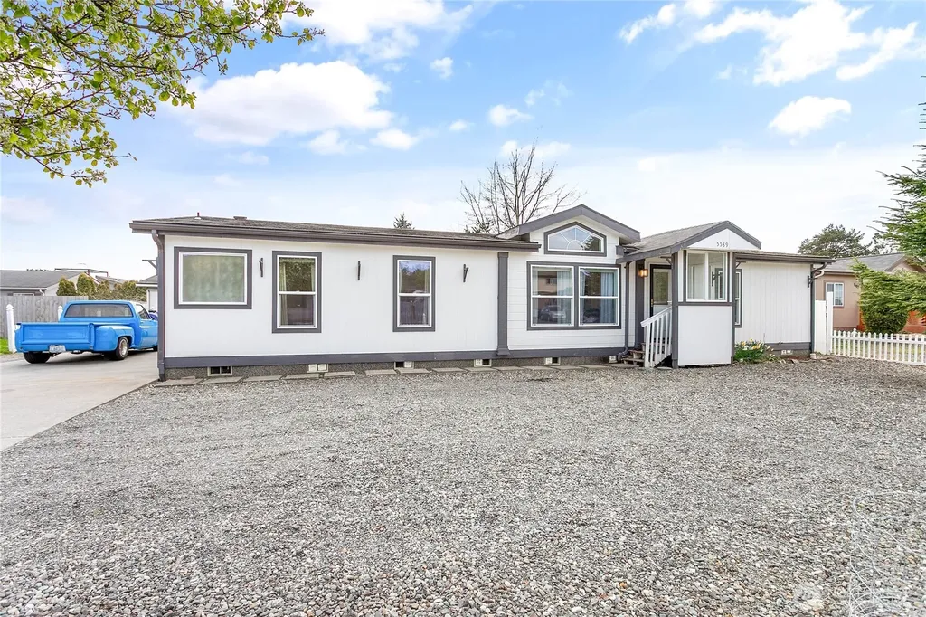 5589 Bay Ridge Drive Blaine WA 98230