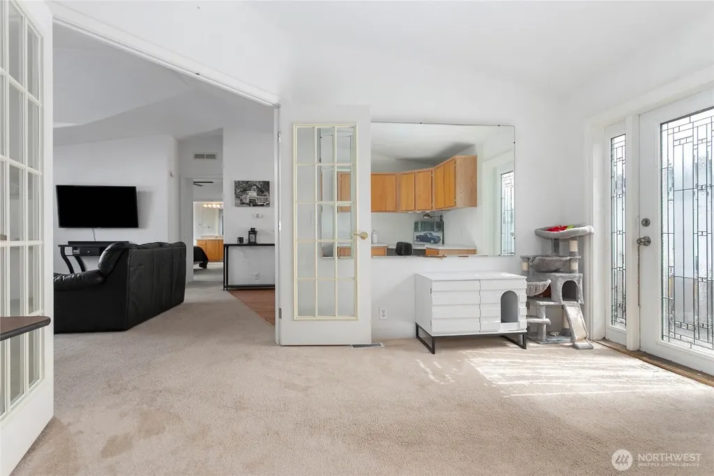 5589 Bay Ridge Drive Blaine WA 98230