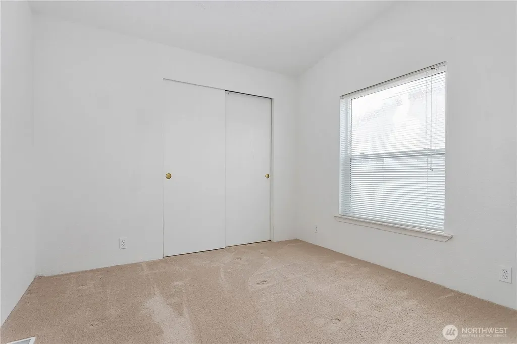 5589 Bay Ridge Drive Blaine WA 98230