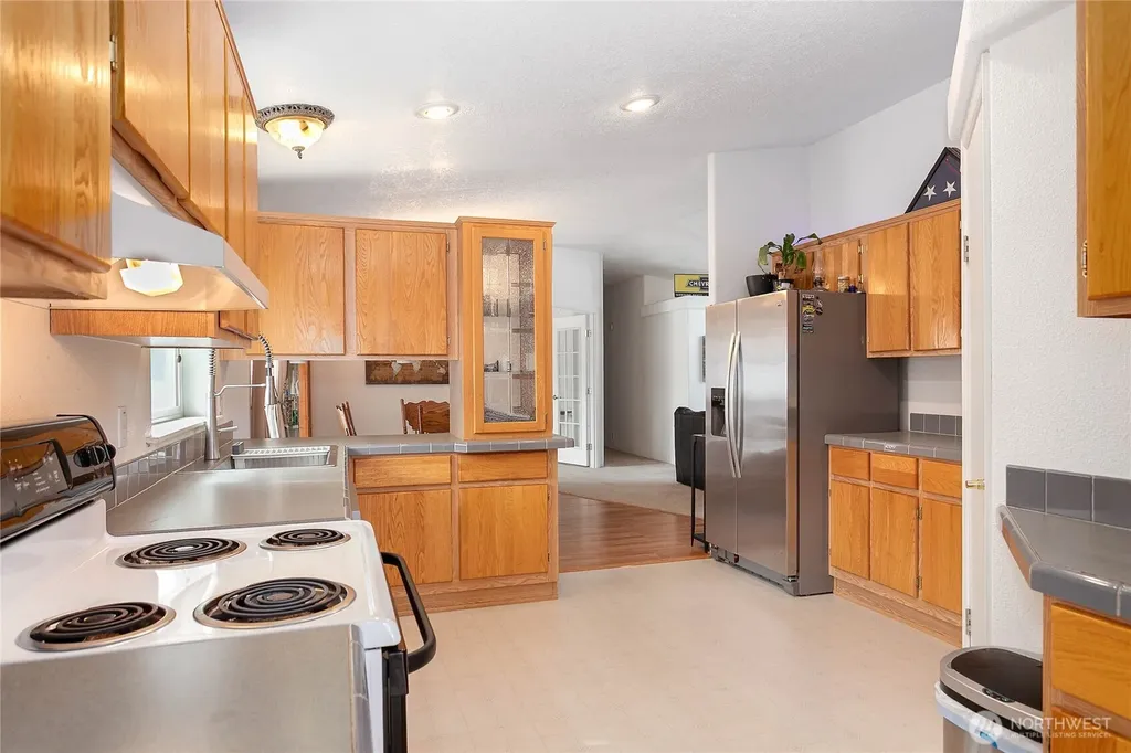 5589 Bay Ridge Drive Blaine WA 98230