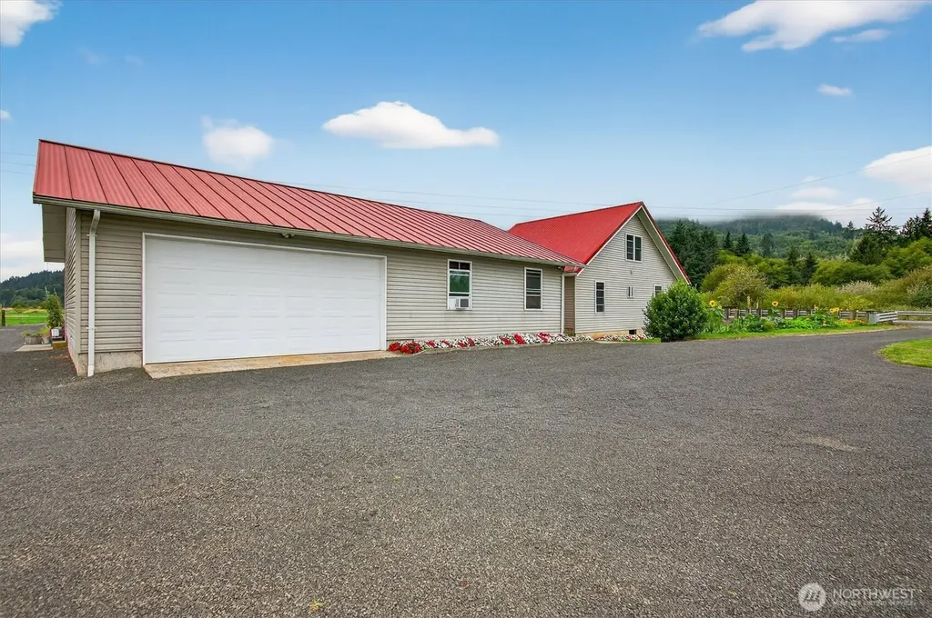 1710 W State Route 4 Skamokawa WA 98647