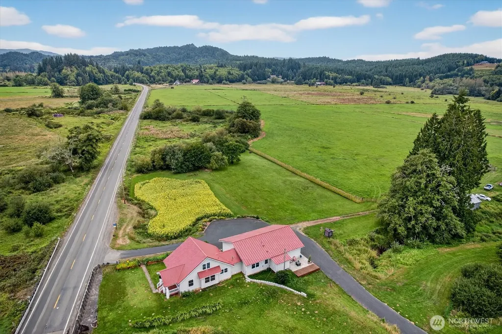 1710 W State Route 4 Skamokawa WA 98647