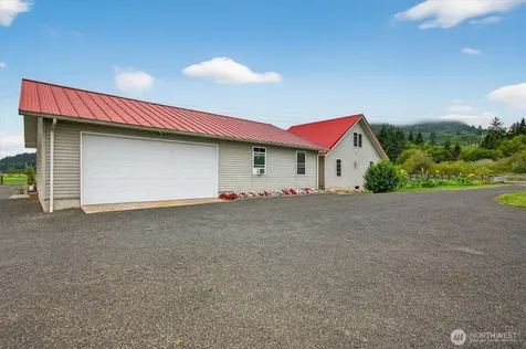 1710 W State Route 4 Skamokawa WA 98647