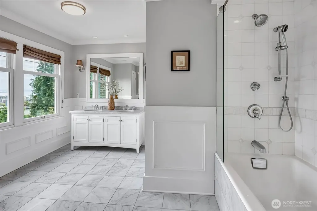 371 Prospect Street Seattle WA 98109
