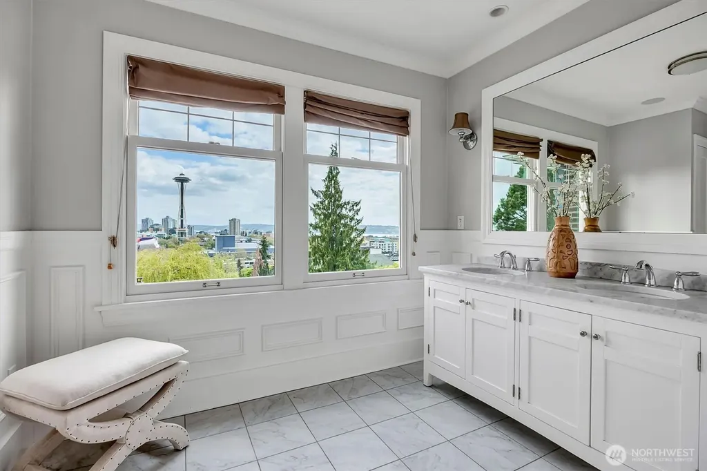 371 Prospect Street Seattle WA 98109