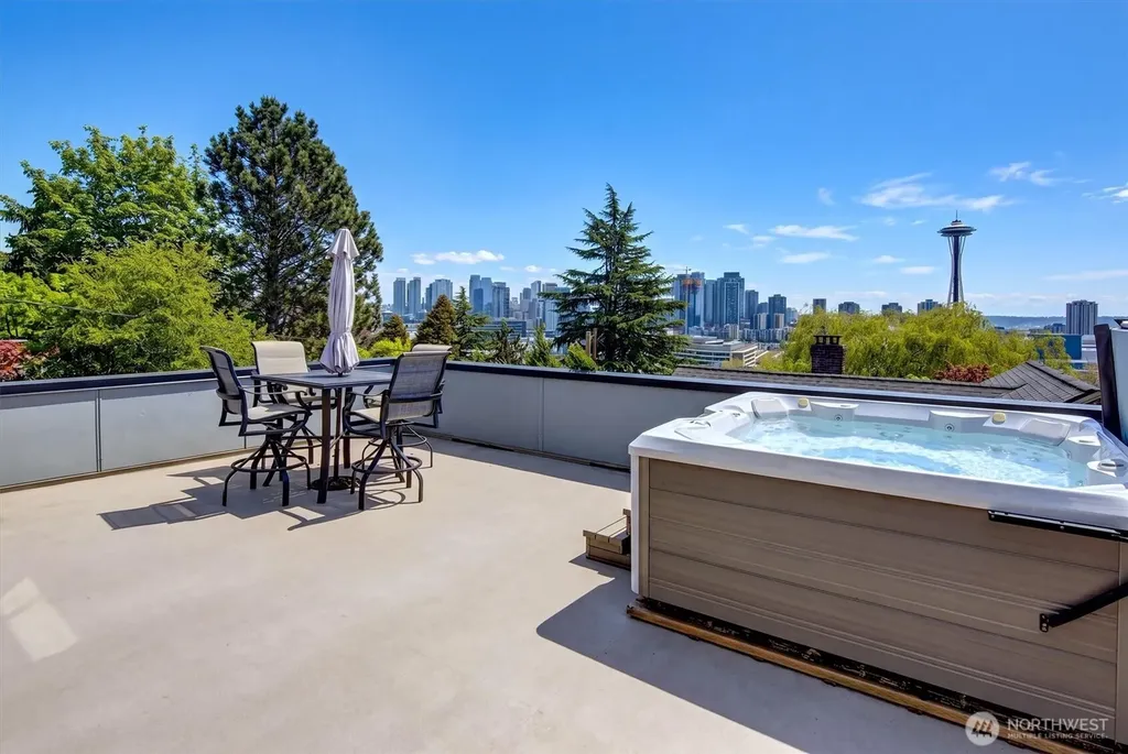 371 Prospect Street Seattle WA 98109