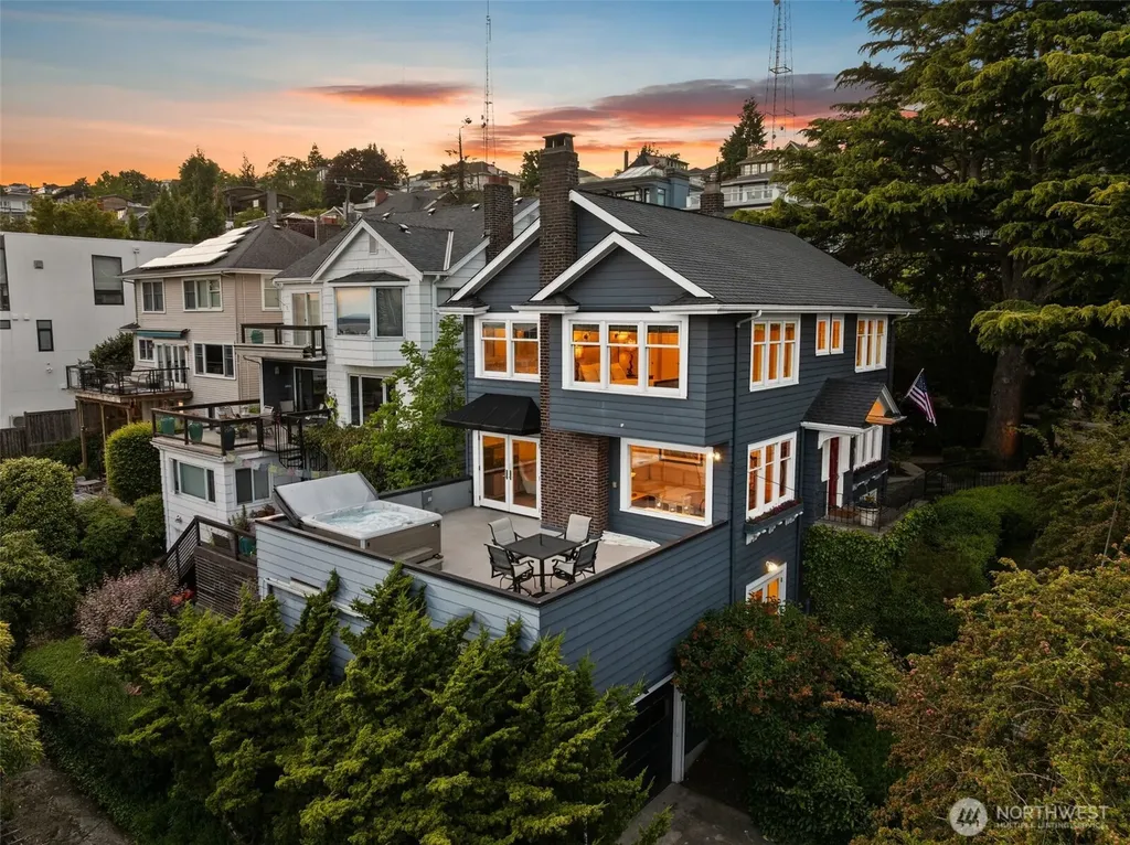 371 Prospect Street Seattle WA 98109