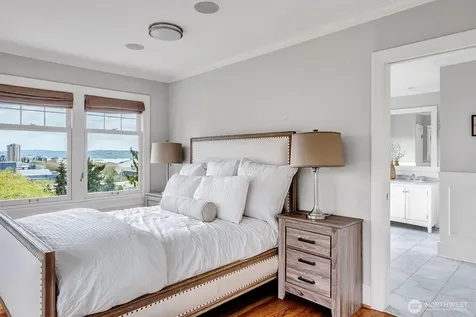 371 Prospect Street Seattle WA 98109