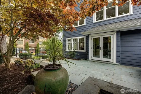371 Prospect Street Seattle WA 98109