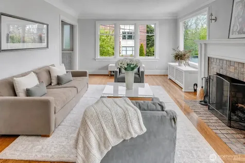 371 Prospect Street Seattle WA 98109
