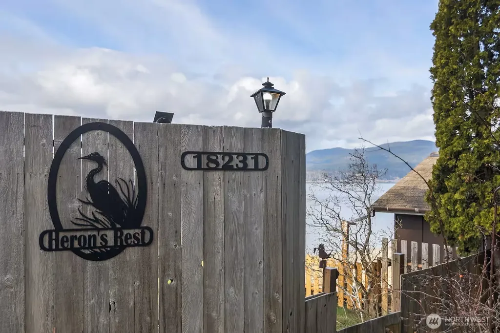 18231 NE North Shore Road Tahuya WA 98588