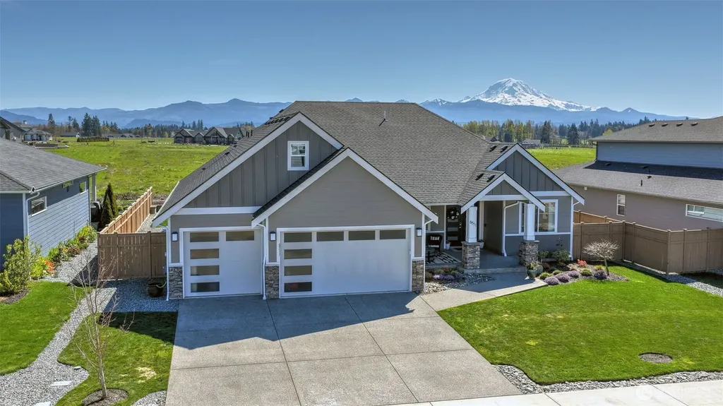6511 232nd Avenue E Buckley WA 98321