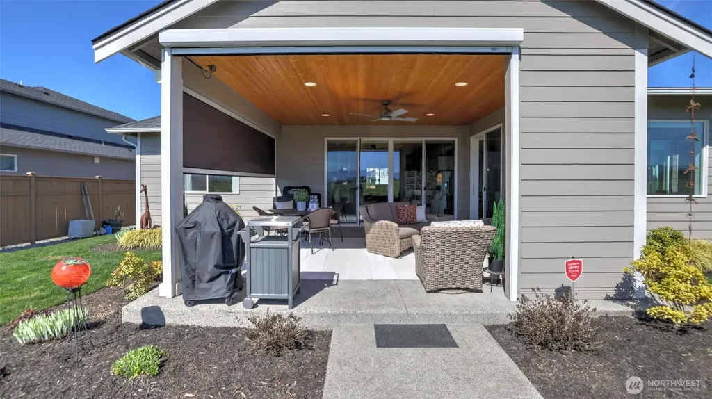 6511 232nd Avenue E Buckley WA 98321